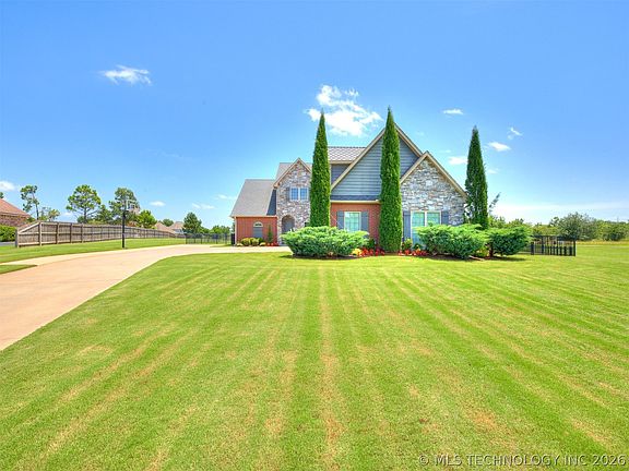 2nd image of 19397 S Quail Run Ct