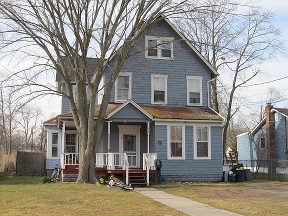 3rd image of 430 S Ocean Ave