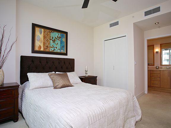 3rd image of 325 7th Ave Unit 1106