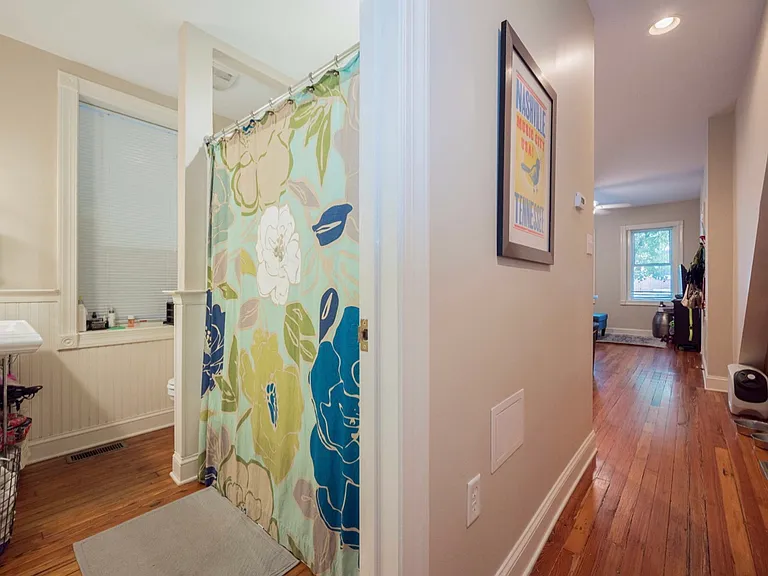 1621 W 13th St #1 — Photo 5