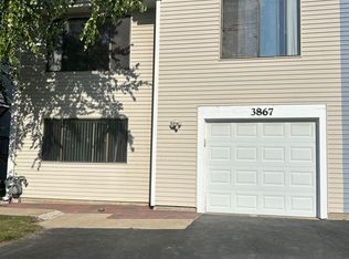 3867 Springlake Dr, Hanover Park, IL 60133