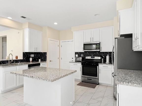 5th image of 660 Greg Thatch Cir #7