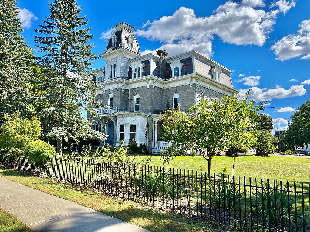 77 Brinkerhoff St, Plattsburgh, NY 12901 | Zillow