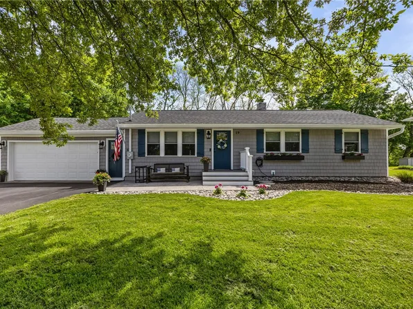 19 Dryer Ave, Victor, NY 14564
