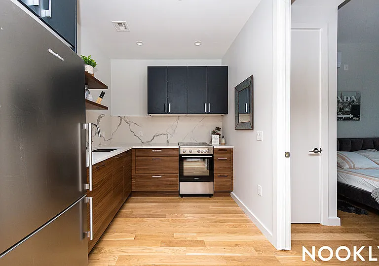 45-57 Davis St #710 — Photo 3