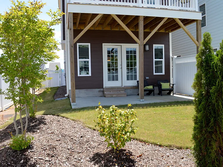 1180 Brown Velvet Ln — Photo 9
