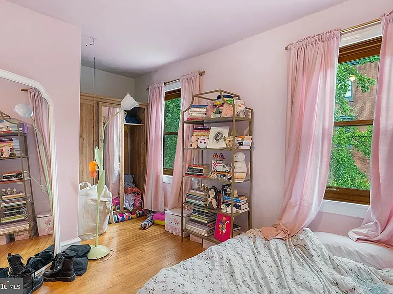 348 S 16th St #3F — Photo 9