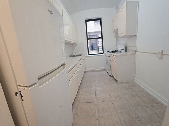 5th image of 4329 41st St APT B3