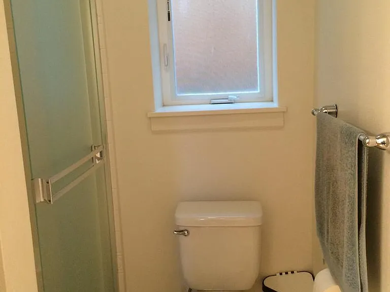 616 NE 53rd St #204 — Photo 13