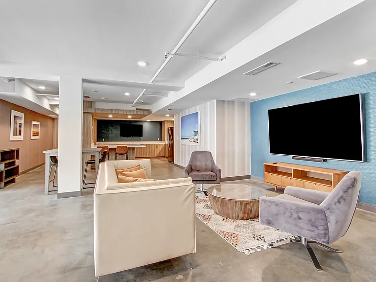 Watermark Apartments — Photo 72