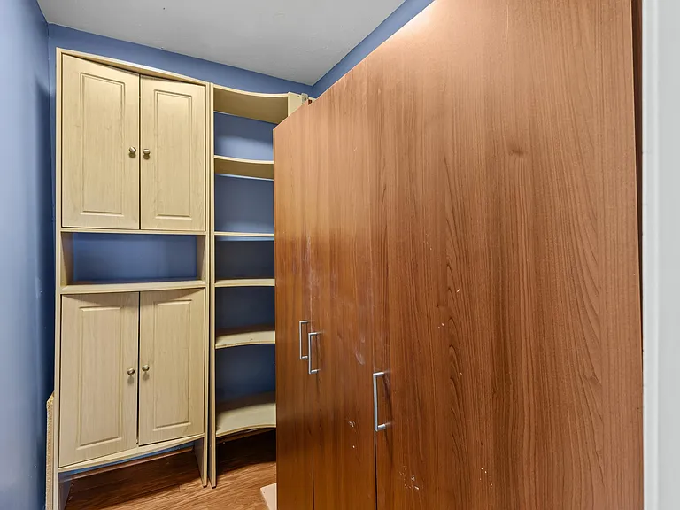 5411 Castlestone Dr — Photo 28