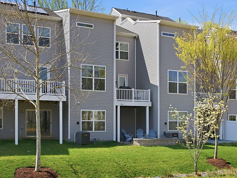 2658 Sequoia Ln — Photo 28