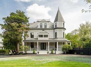 686 Centre St, Newton, MA 02458