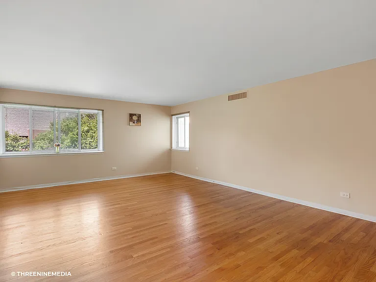835 Ridge Ave #402 — Photo 7