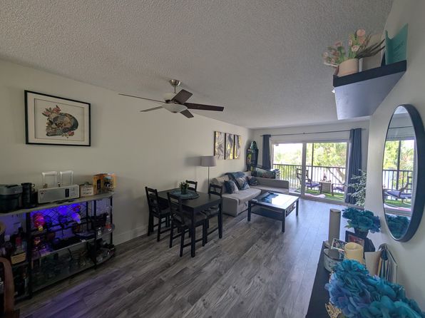 2220 N Cypress Bend Dr APT 407