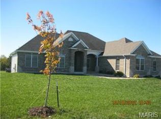 100 Rio Dr, Moscow Mills, MO 63362