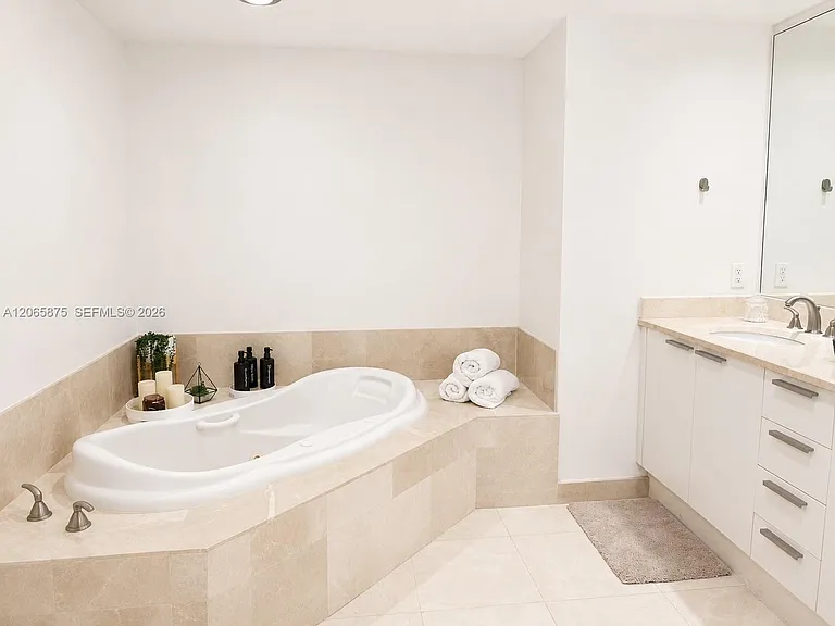 14951 Royal Oaks Ln #1501 — Photo 36