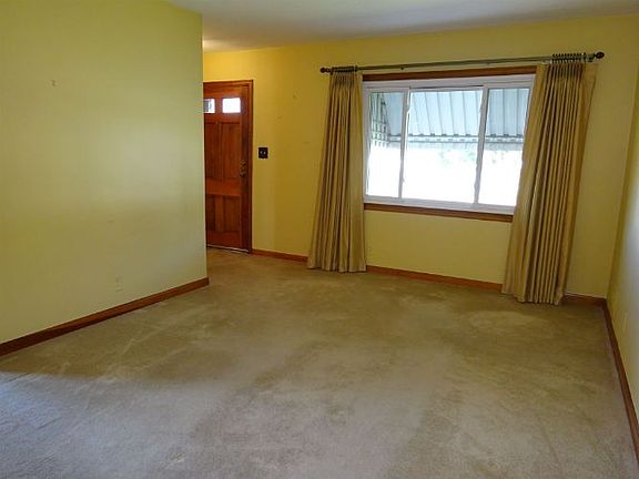 4th image of 1613 N Weinbach Ave