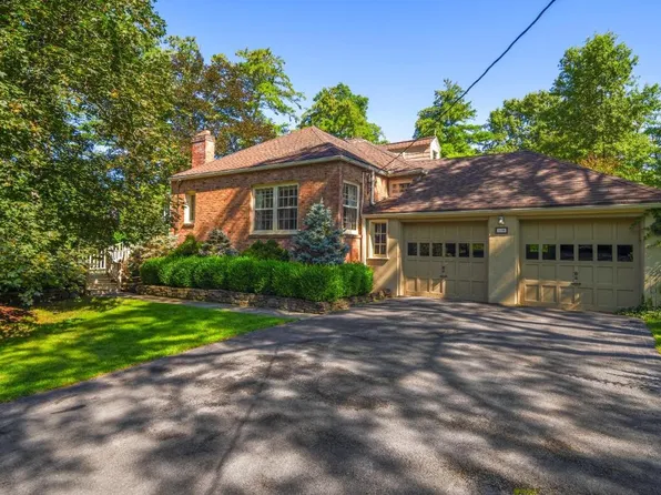 106 Sheldon Rd, Ithaca, NY 14850