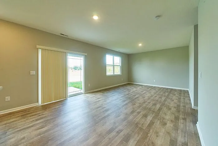 7226 Griffon Ln — Photo 9