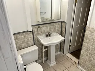 House — Photo 2
