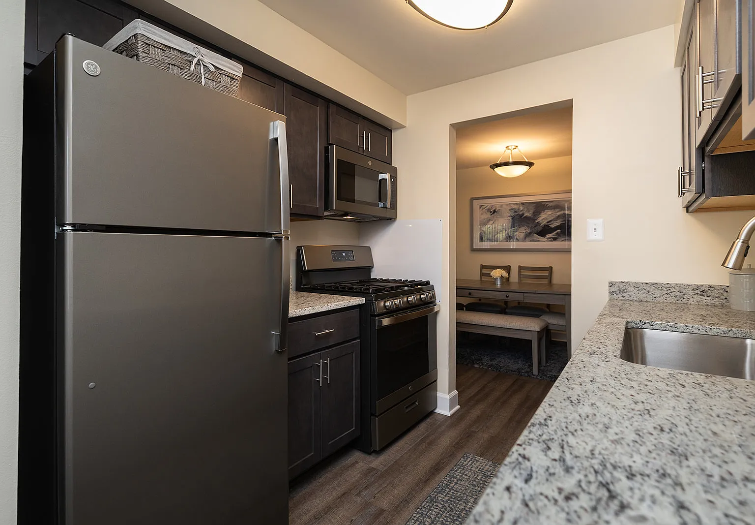 Seminary Roundtop Apartments — Photo 3