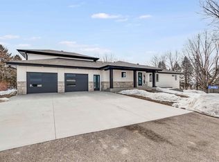 1608 S Powder House Rd, Sioux Falls, SD 57110