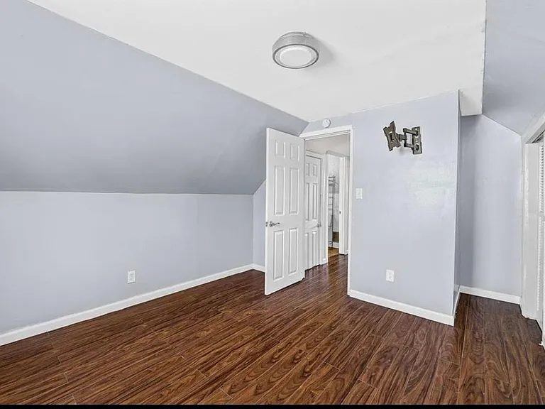 6715 Daiber St — Photo 7
