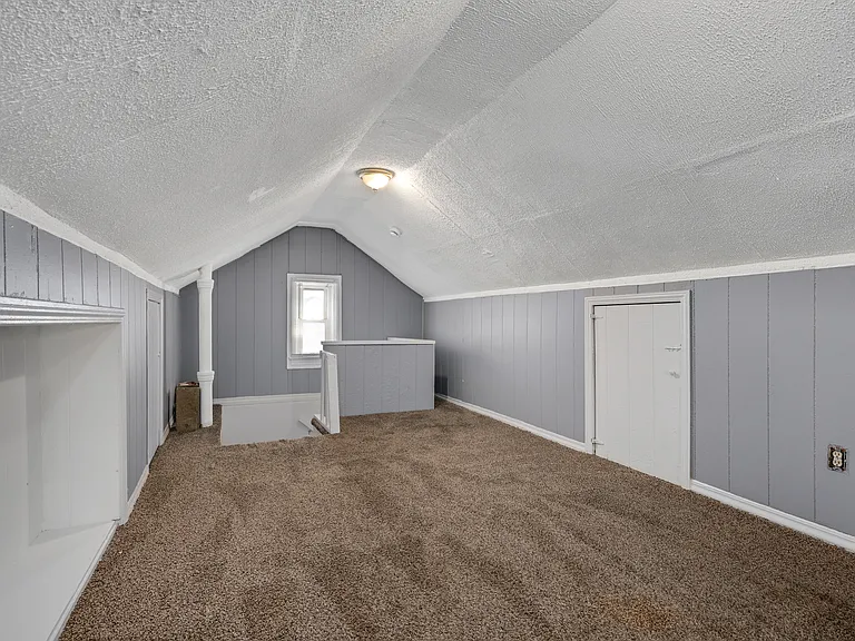 15514 Saint Marys St — Photo 12