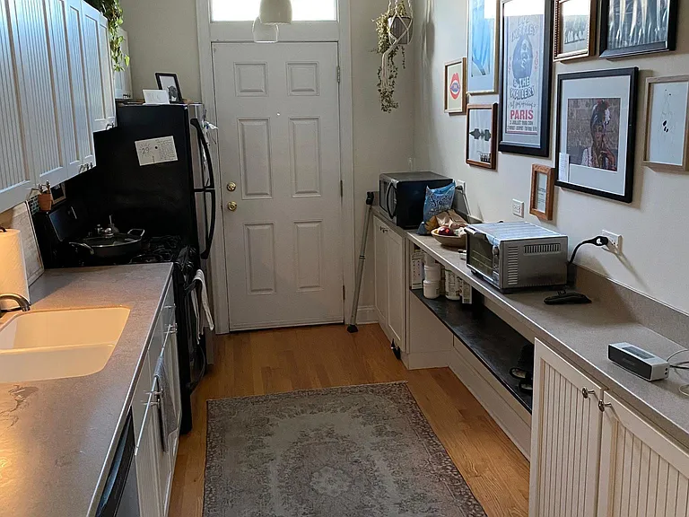 1451 N Bosworth Ave #3R — Photo 5