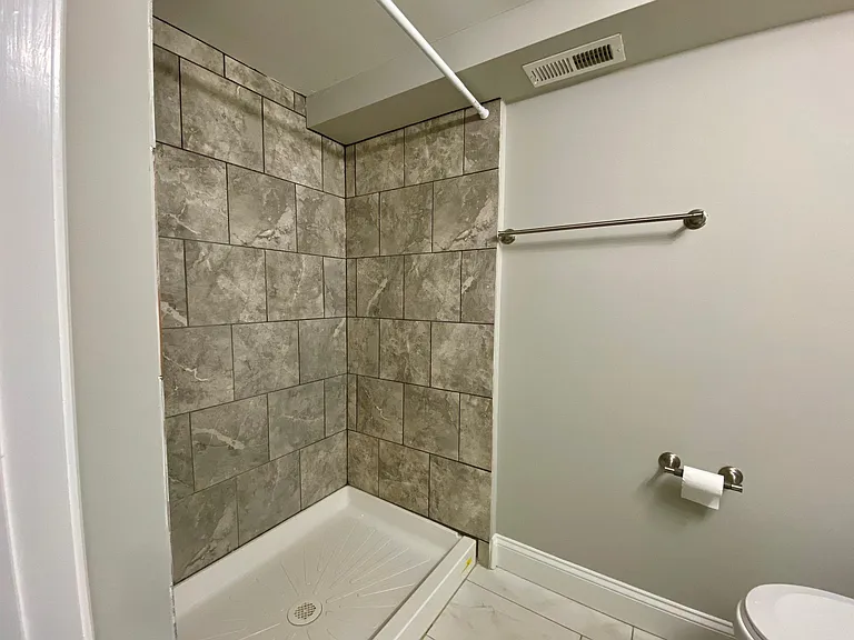 304 S Conkling St — Photo 29