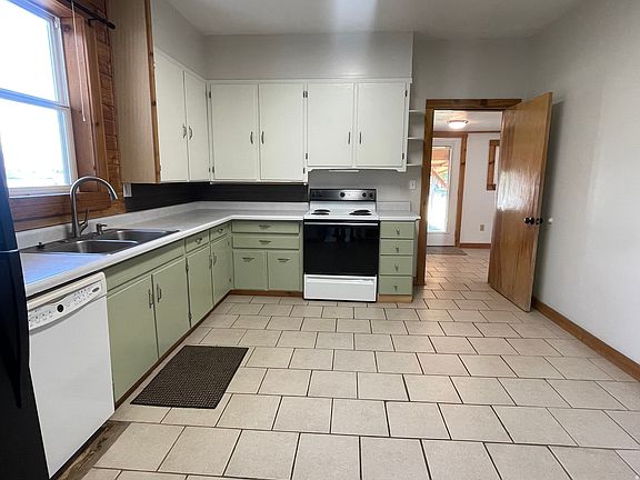 5th image of 4540 Dingle Rd