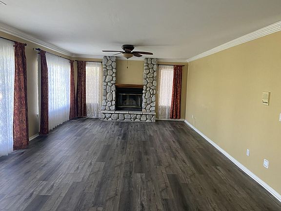3rd image of 13272 Country Club Dr
