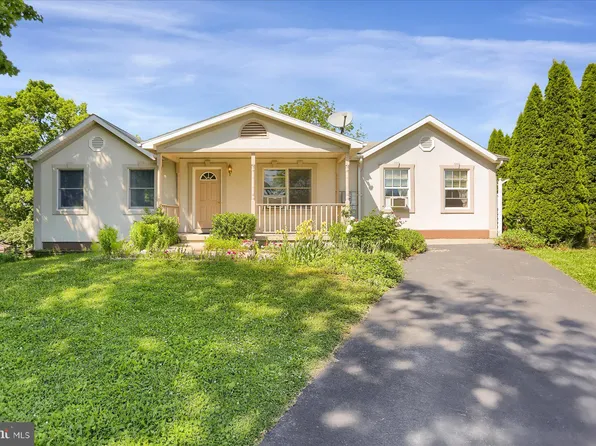 114 Heather Cir, Pleasant Gap, PA 16823