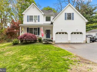 56 Norcross Cir, Hamilton, NJ 08619