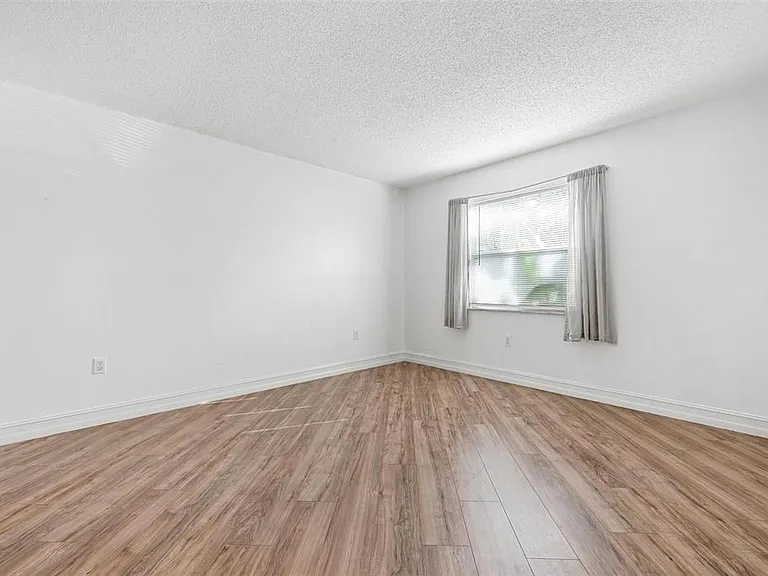 3223 Beneva Rd #101 — Photo 14