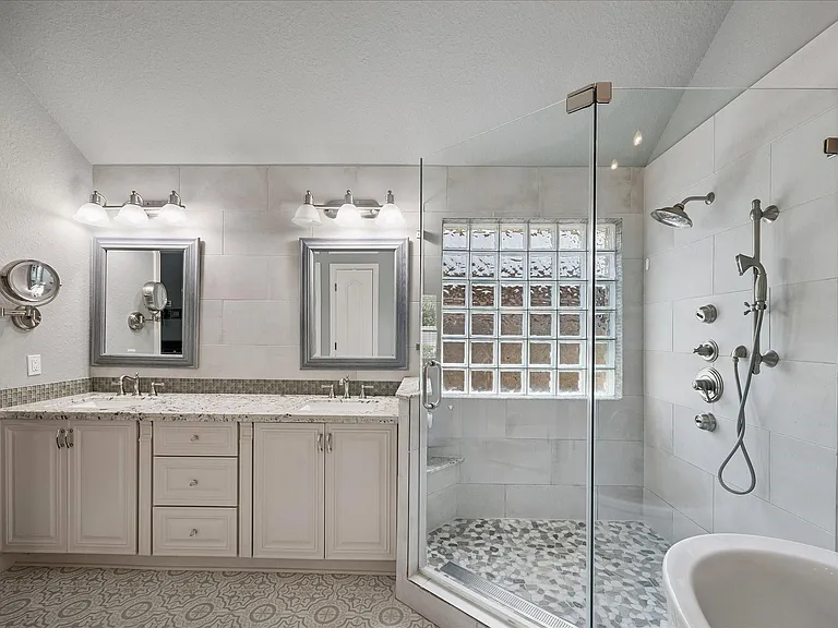 23107 Enchanted Cactus Dr — Photo 20
