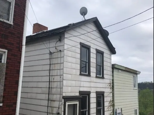806 Coalmont St, Braddock, PA 15104