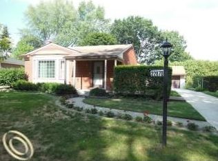 22870 Frederick Ave, Farmington, MI 48336