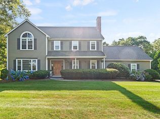 10 York Rd, Mansfield, MA 02048