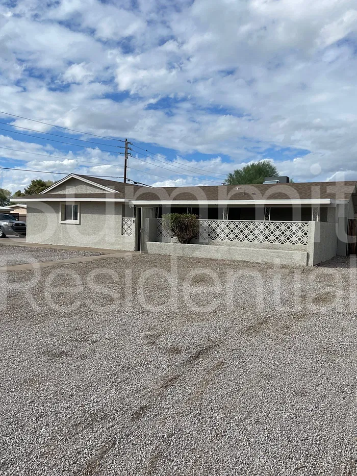 4 bed, 2.0 bath, 1743 sqft, $1,995 — Photo 1