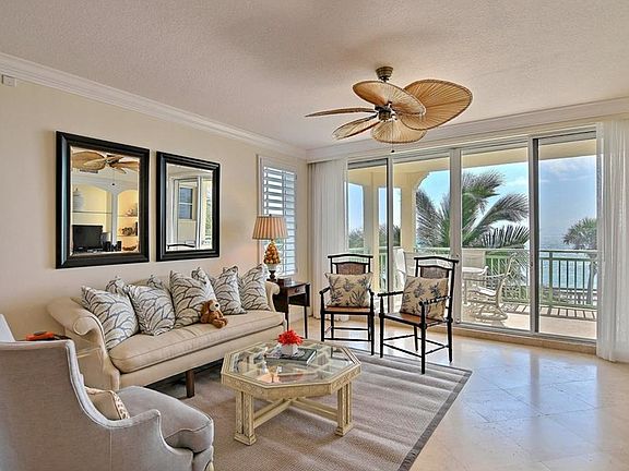 4th image of 4121 Ocean Dr APT 302