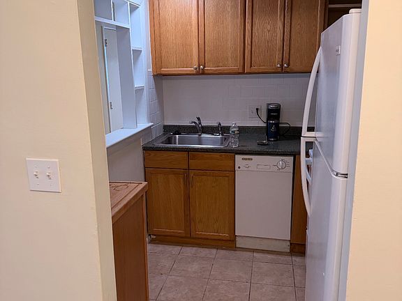 5th image of 200 Central St APT 5