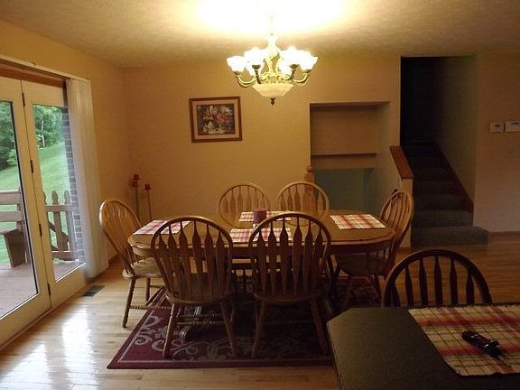 5th image of 275 Venture Ln