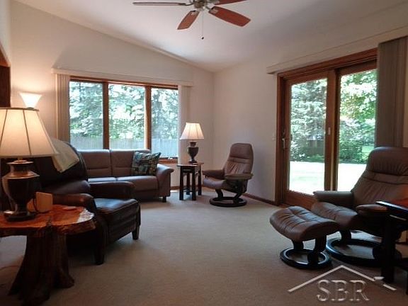 5th image of 5122 Hickory Ct