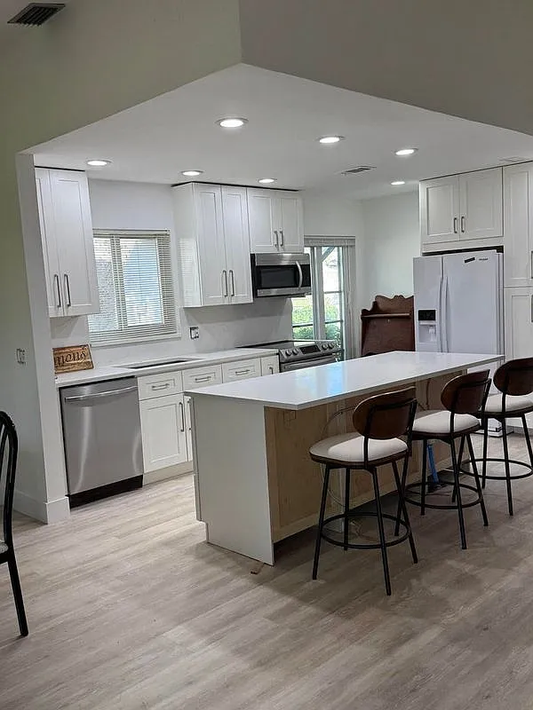2 bed, 2.0 bath, 1533 sqft, $5,000 — Photo 1