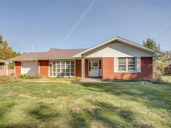 4 Wilmington Dr, Fairview Heights, IL 62208