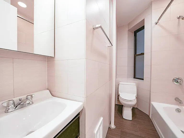 167 W 83rd St #2B — Photo 4