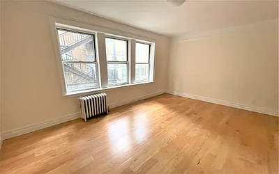 Rented by Manhattan Realty Group