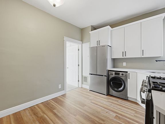 3rd image of 2322 S Broad St Floor 3